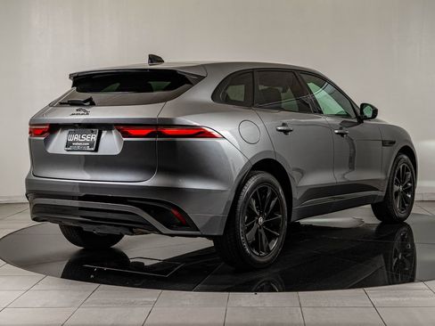 Certified 2025 Jaguar F-PACE R-Dynamic S image 5
