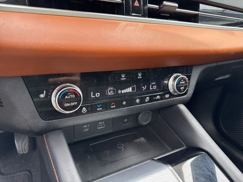 Used 2022 Mitsubishi Outlander SEL AWD/4WD image 29