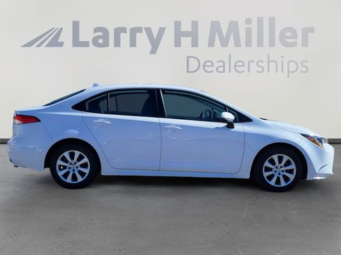 Certified 2025 Toyota Corolla LE image 6