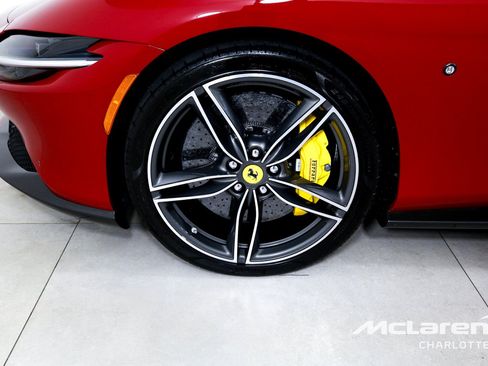 Used 2022 Ferrari Roma RWD image 27