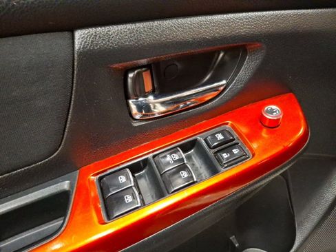 Used 2015 Subaru Crosstrek 2.0i Premium image 14