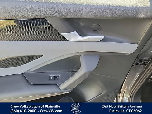 New 2026 Volkswagen Tiguan SE AWD/4WD image 48