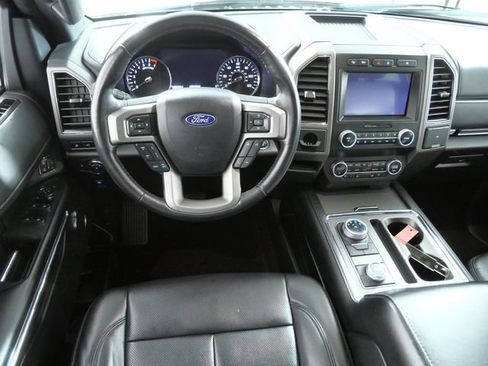 Used 2021 Ford Expedition XLT AWD/4WD image 2