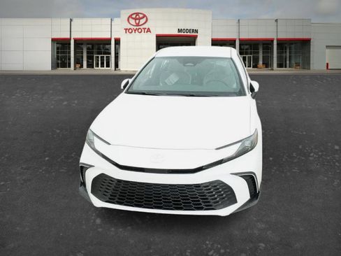 New 2026 Toyota Camry SE image 6