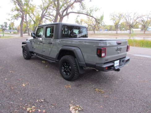 Used 2023 Jeep Gladiator Sport w/ Trailer Tow Package image 3