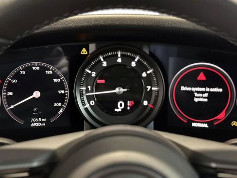 Certified 2024 Porsche 911 Carrera image 22