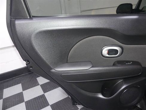 Used 2017 Kia Soul w/ Convenience Package image 24