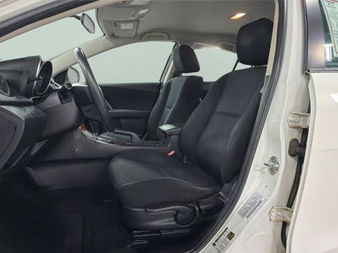 Used 2011 MAZDA MAZDA3 i Sport FWD image 16