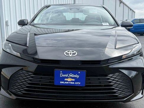 Used 2025 Toyota Camry LE image 15