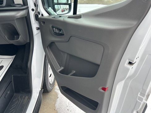 Used 2022 Ford Transit 350 XLT image 18