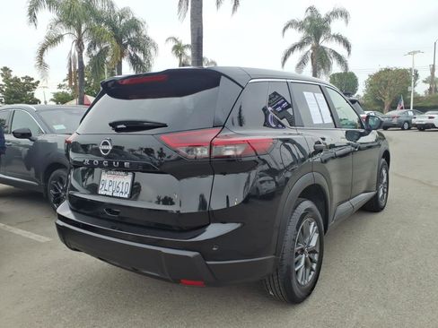 Certified 2024 Nissan Rogue S FWD image 9