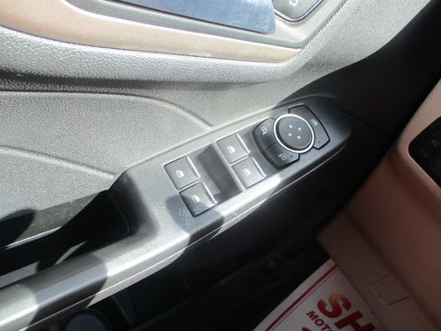 Used 2022 Ford Escape SEL FWD image 17