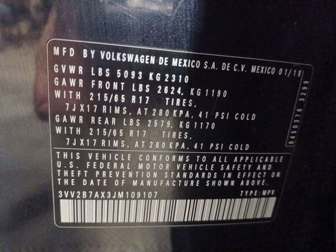 Used 2018 Volkswagen Tiguan SE w/ Panoramic Sunroof Package image 26