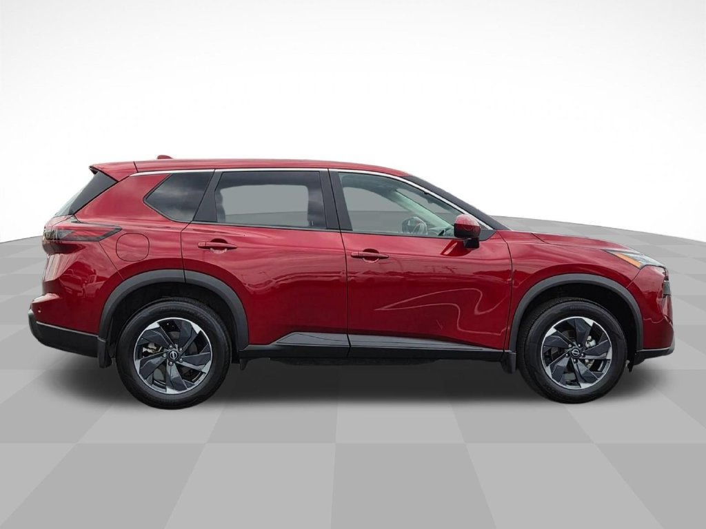 Used 2026 Nissan Rogue SV AWD/4WD image 2