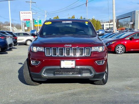 Used 2021 Jeep Grand Cherokee Limited image 2