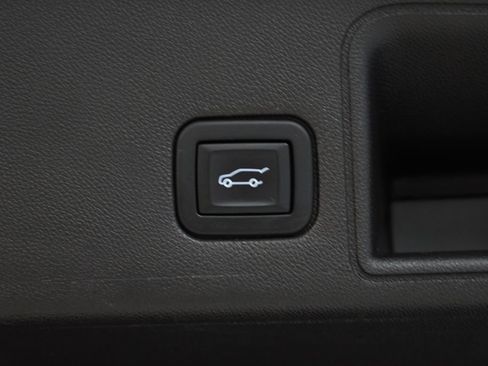 Used 2022 GMC Terrain AT4 w/ Infotainment Package II AWD/4WD image 10