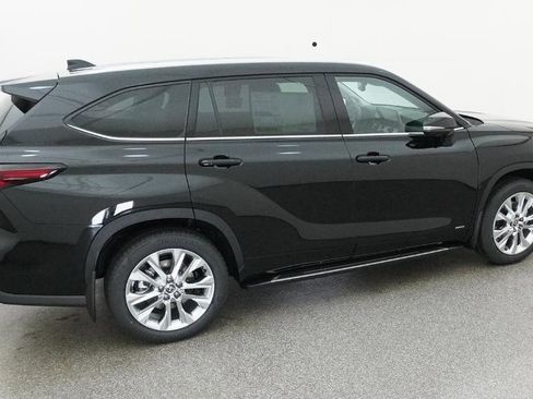 New 2026 Toyota Highlander Limited AWD/4WD image 14