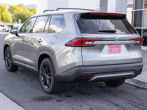 New 2026 Toyota Grand Highlander Limited image 6