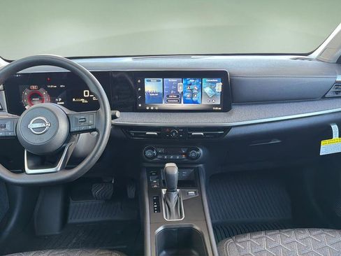 New 2026 Nissan Kicks SV w/ Charging Package FWD image 7