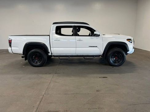 Used 2023 Toyota Tacoma TRD Pro AWD/4WD image 2