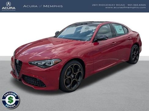 Used 2025 Alfa Romeo Giulia AWD w/ Driving Assist Package image 1