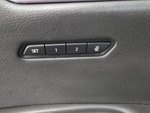 Used 2020 Cadillac XT6 Premium Luxury AWD/4WD image 31