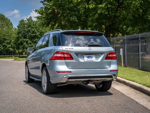Used 2015 Mercedes-Benz ML 400 4MATIC w/ Lighting Package image 7