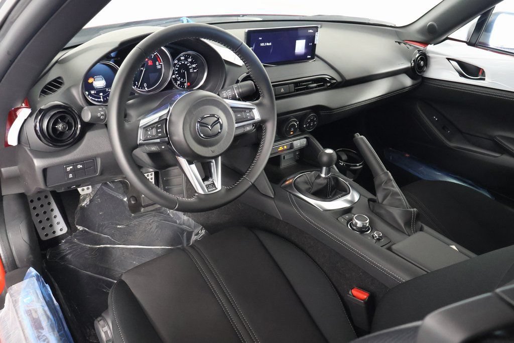 New 2026 MAZDA MX-5 Miata Club w/ Interior Package RWD image 5