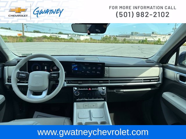 Used 2025 Hyundai Santa Fe SEL FWD image 23