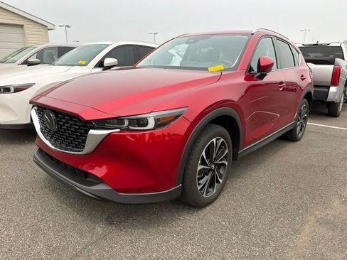 Used 2022 MAZDA CX-5 AWD 2.5 S w/ Premium Plus Pkg image 3