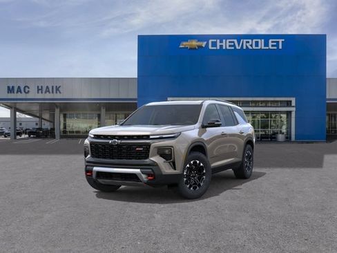 New 2027 Chevrolet Traverse Z71 w/ Enhanced Driving Package AWD/4WD image 8