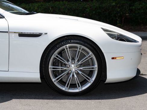 Used 2012 Aston Martin Virage Coupe RWD image 23