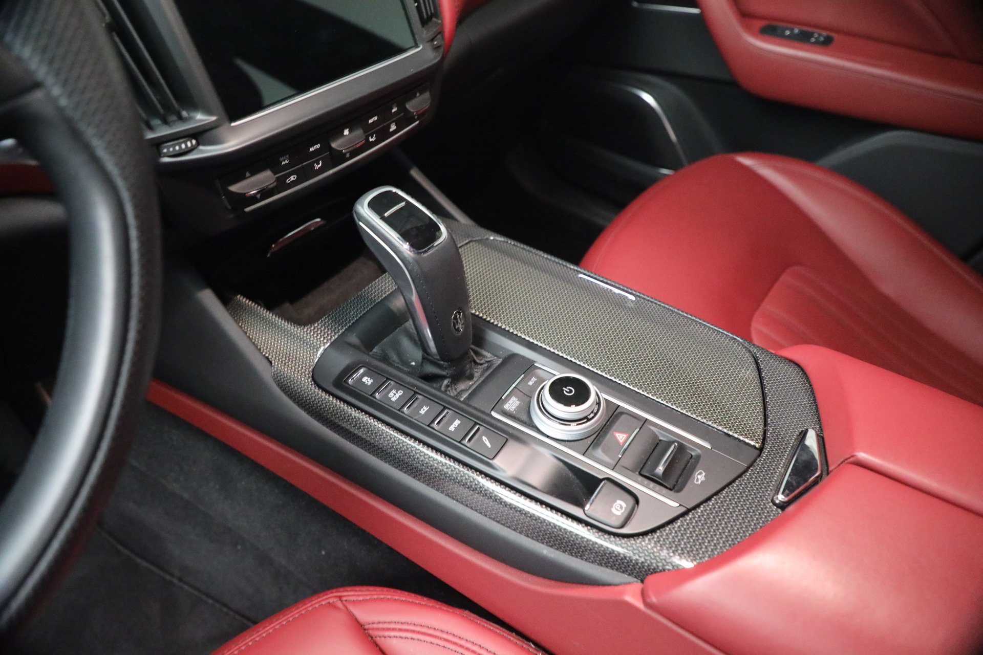 Certified 2023 Maserati Levante GT AWD/4WD image 25