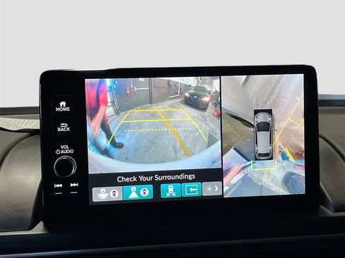 Used 2025 Honda Pilot Elite image 14