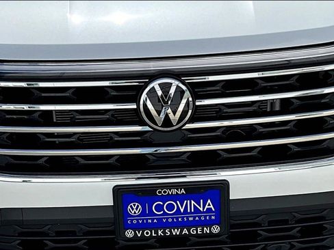 New 2026 Volkswagen Atlas SE FWD image 32