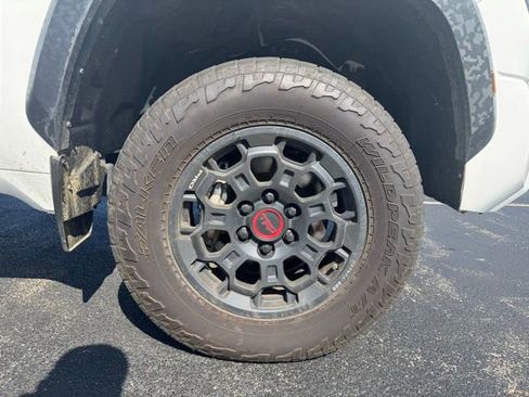 Used 2024 Toyota Tundra TRD Pro AWD/4WD image 9