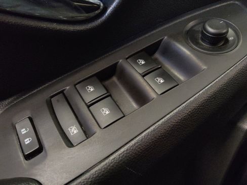 Used 2017 Chevrolet Trax LT w/ LT Convenience Package image 27