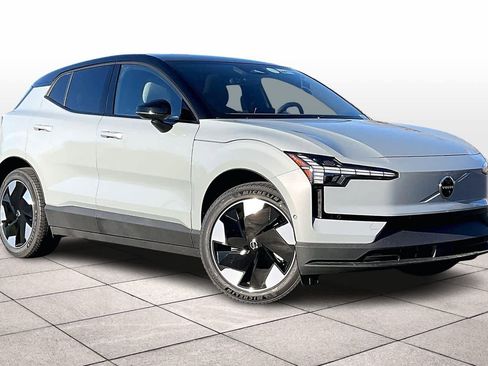New 2026 Volvo EX30 Ultra image 2