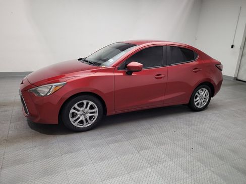 Used 2018 Toyota Yaris iA FWD image 2