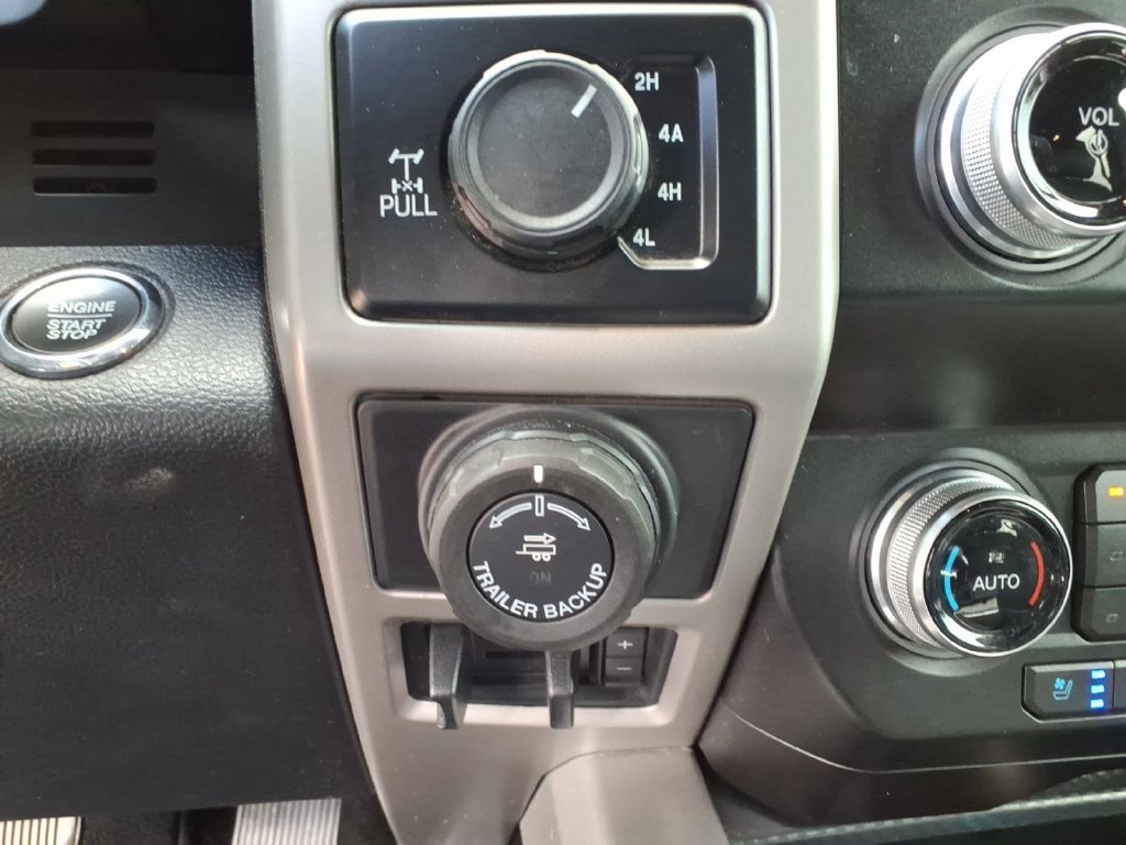 Used 2019 Ford F150 Lariat w/ Equipment Group 502A Luxury AWD/4WD image 31