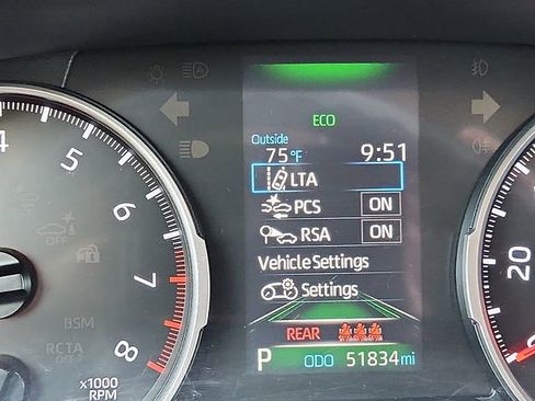 Used 2020 Toyota RAV4 LE FWD image 20