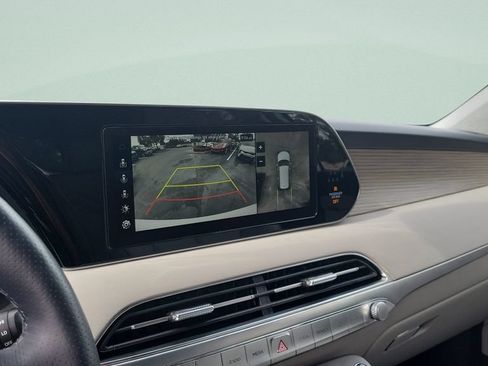Certified 2021 Hyundai Palisade Calligraphy FWD image 18