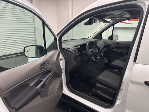 Used 2019 Ford Transit Connect XL image 5