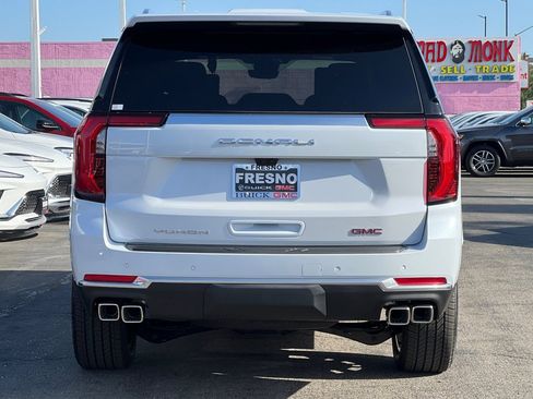 New 2026 GMC Yukon Denali w/ Denali Reserve Package AWD/4WD image 6