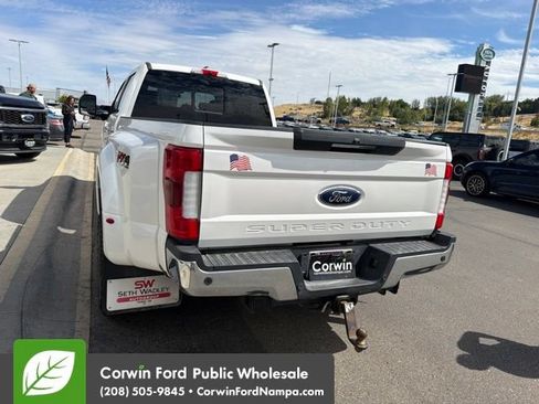 Used 2019 Ford F350 Lariat w/ Lariat Ultimate Package AWD/4WD image 9