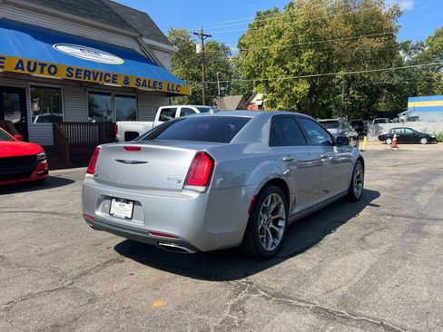 Used 2015 Chrysler 300 S RWD image 8