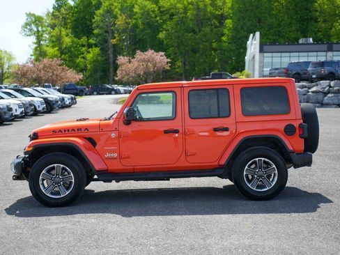Used 2020 Jeep Wrangler Unlimited Sahara w/ Uconnect 4C Nav & Sound Group AWD/4WD image 8