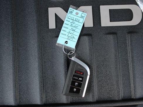 New 2026 Acura MDX SH-AWD image 33