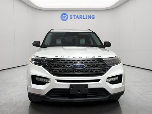 Used 2021 Ford Explorer XLT w/ Equipment Group 202A image 15