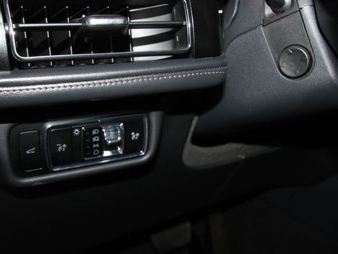 Used 2025 Lincoln Aviator Reserve w/ Equipment Group 201A image 10